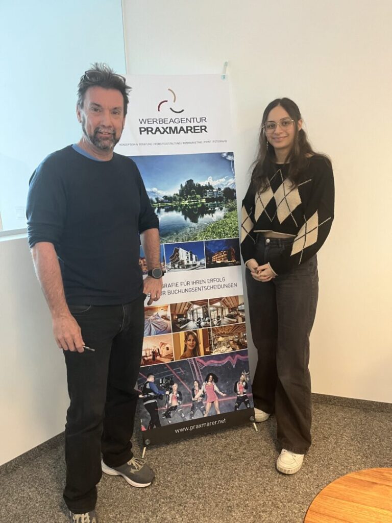 Samira ZALA in der Werbeagentur Praxmarer - von der Buchhändlerin zur Medienfachfrau!