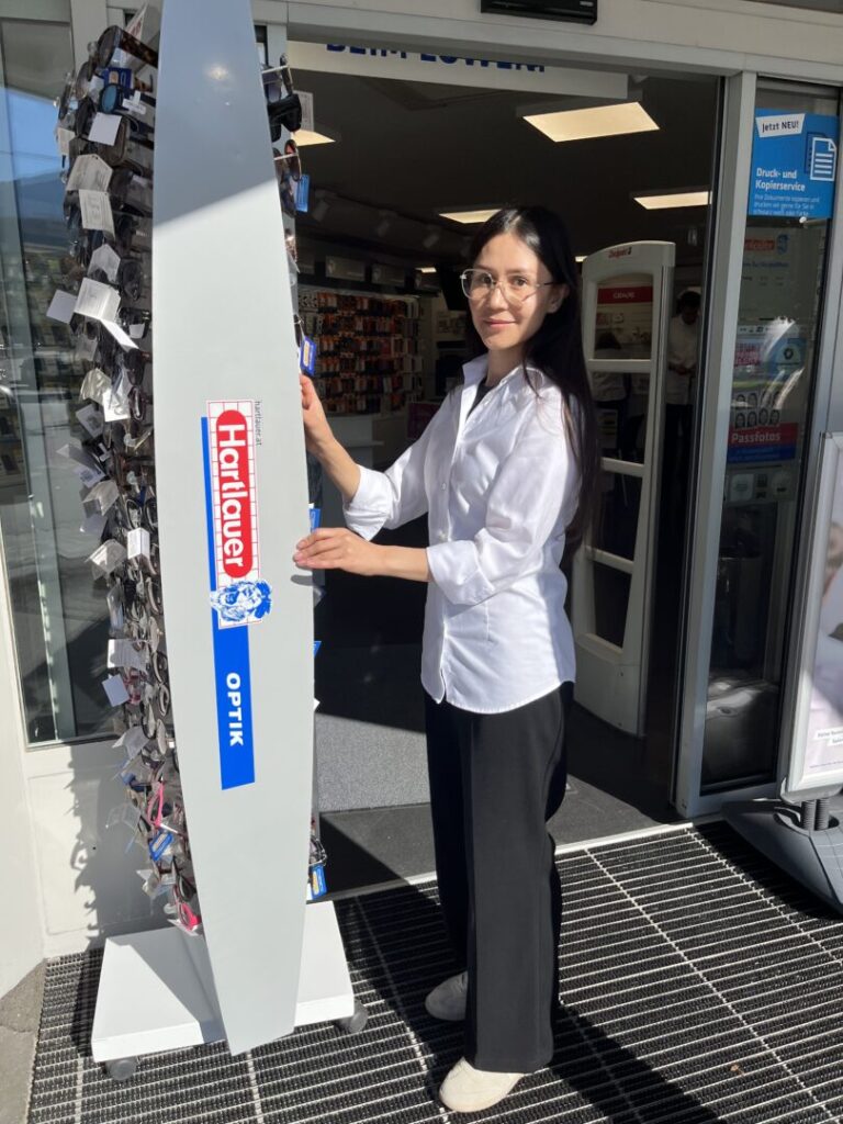 Sofia Merzai bei Hartlauer, Innsbruck: (Ausbildung zur) Augenoptikerin